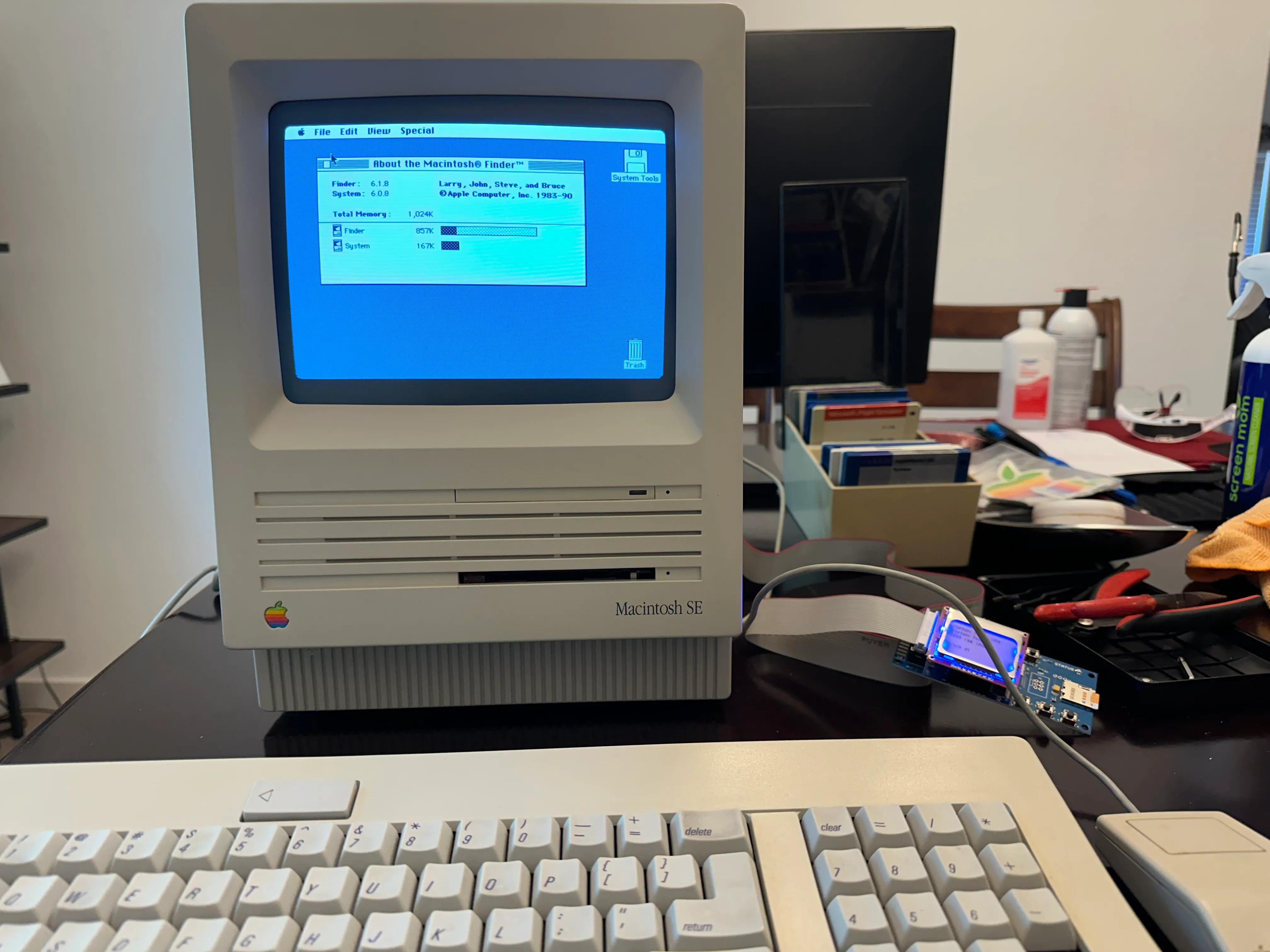 macintosh-se.jpeg